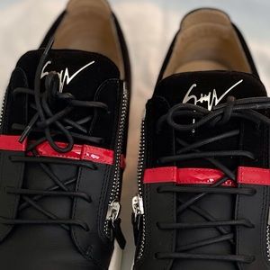 Giuseppe Zanotti - low top stripe sneaker- Men’s size 13.